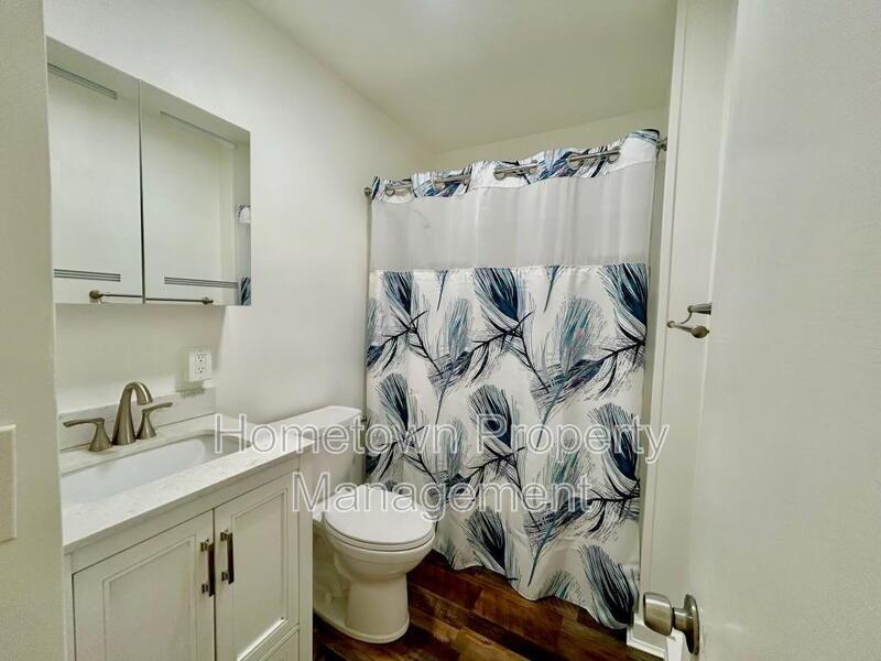 Welcome to this charming house built in 1952, located in the desirable area of Mechanicsburg, PA property image