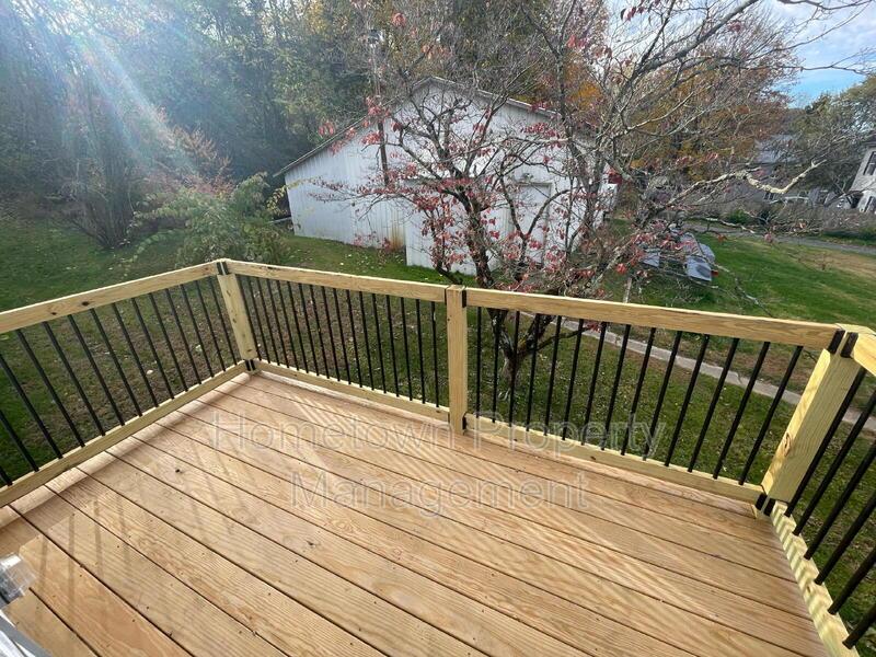 Charming 3-Bed Back House Retreat in Dalmatia, PA – Cozy Comfort Awaits! property image