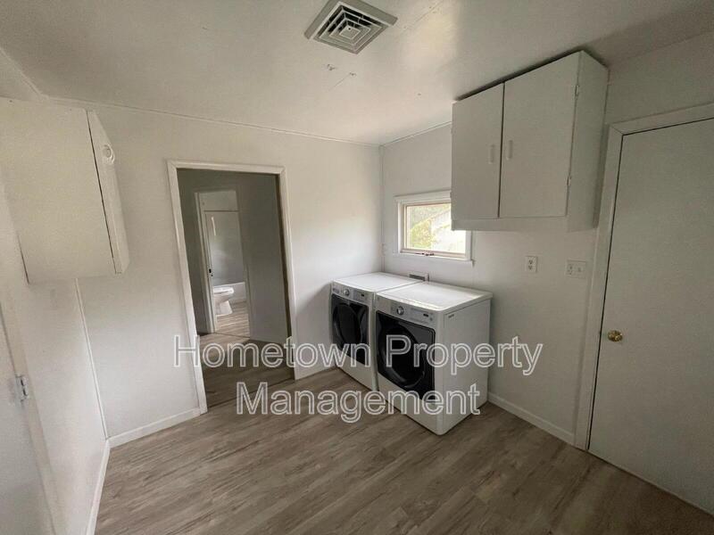 Charming 3-Bed Back House Retreat in Dalmatia, PA – Cozy Comfort Awaits! property image